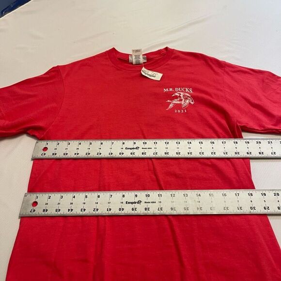 NWT MR Ducks Red T-Shirt Size Medium New - Picture 3 of 6